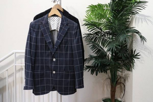 ウィンドウペンのトロッタージャケット