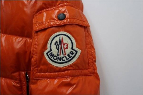 ダウンジャケット