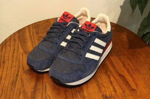 シューズ・バッグのスニーカー