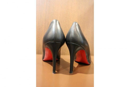 クリスチャンルブタンのレディース