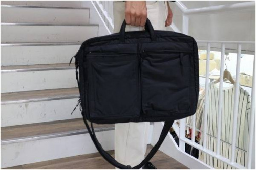 バックパックのブリーフケース