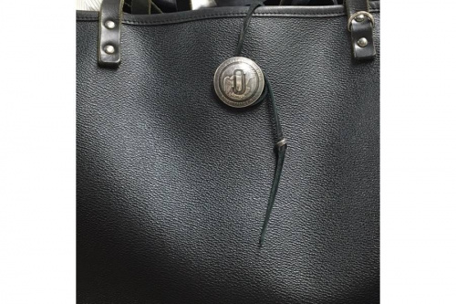 トートバッグのレザー