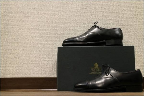 ドレスシューズのストレートチップ