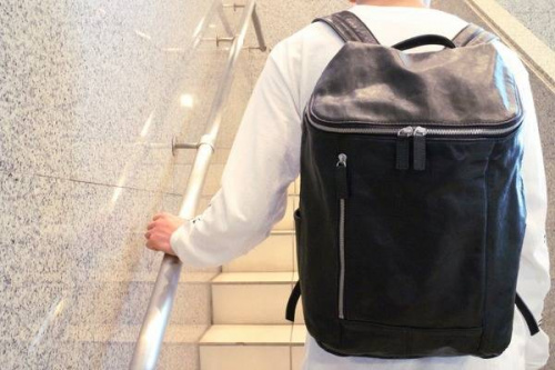 ゲンテンのレザー　リュック
