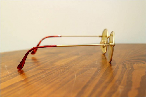 デッドストックのサングラス