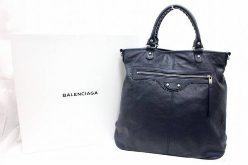 BALENCIAGAのバレンシアガ