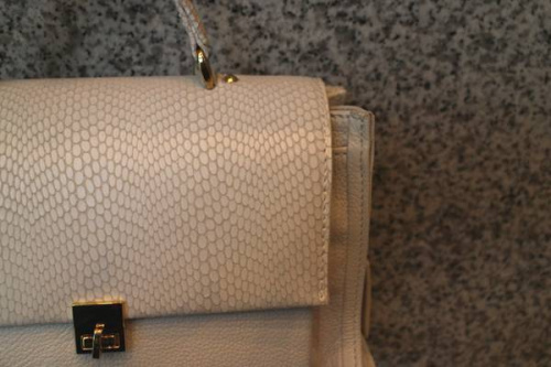 ポティオールのバッグ