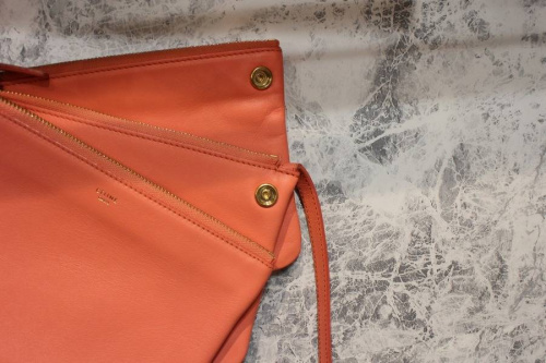 セリーヌのCELINE