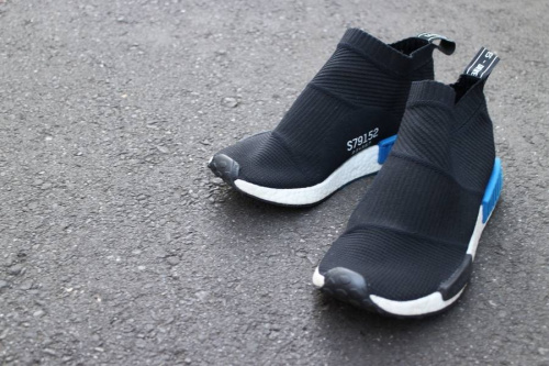 アディダスのNMD