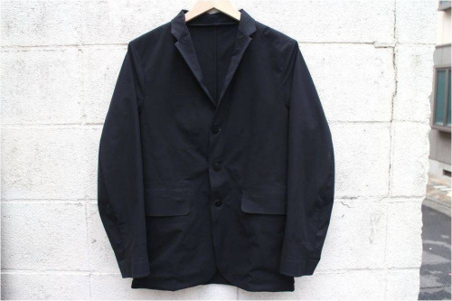 デサントのオーラリー