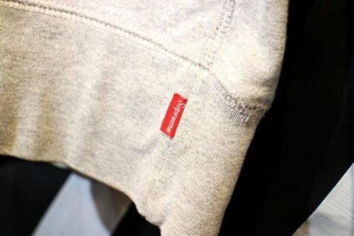 アンダーカバーのスウェット