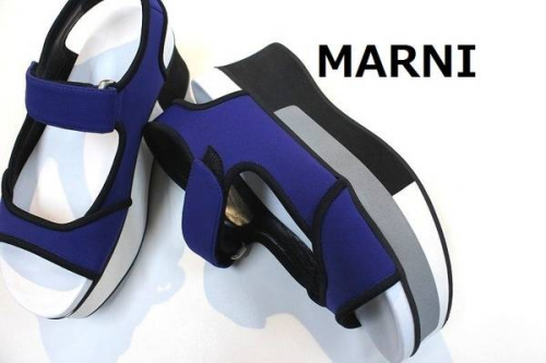マルニのMARNI