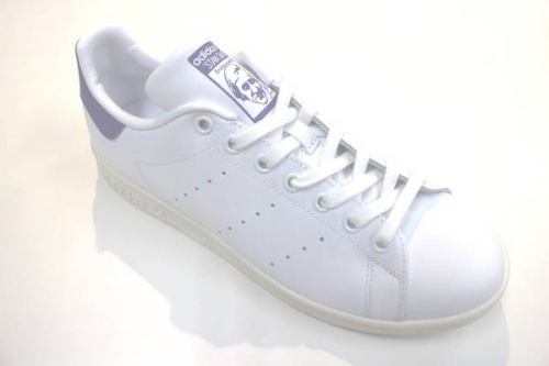 スニーカーのNIKE