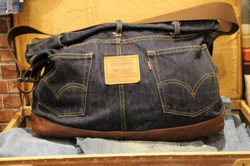 Levi`sのギャルソン