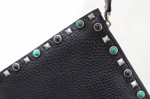 クラッチのバッグ