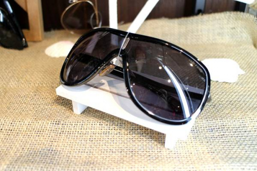 RAY-BANの品川
