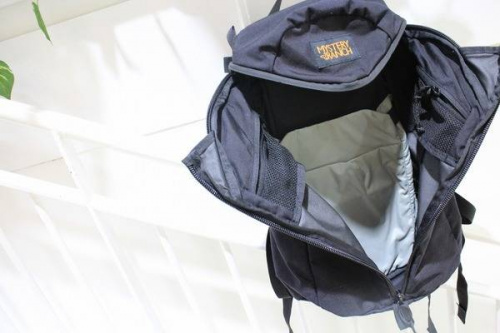 ミステリーランチのバックパック