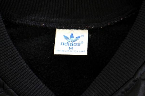 アディダスの品川