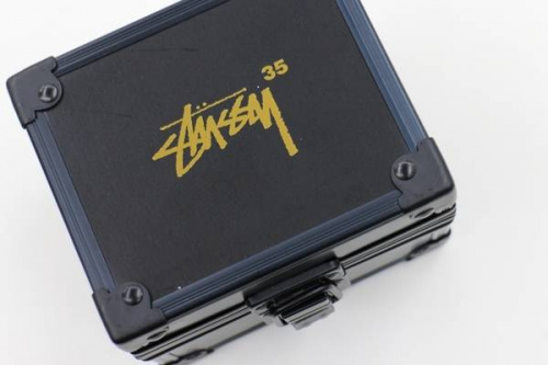 ステューシーのジーショック