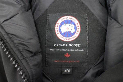 MONCLERのモンクレ