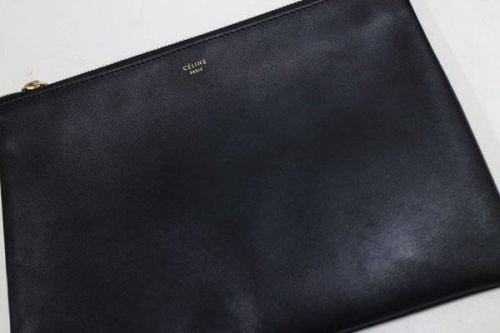 CELINEのトリオショルダー