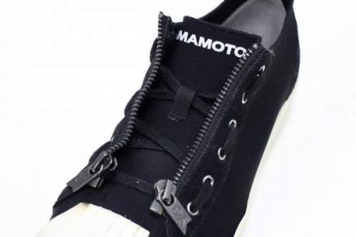 ヨウジヤマモトのスニーカー