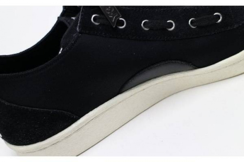 スニーカーのメンズ