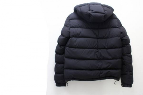 ダウンのモンクレー