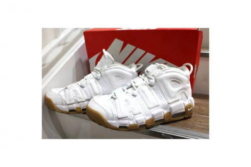 スニーカー買取のブランド古着