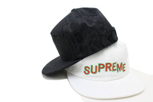 SUPREMEのシュプ