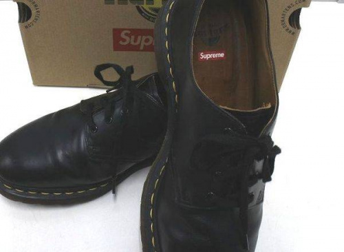 シュプリームのドクターマーチン