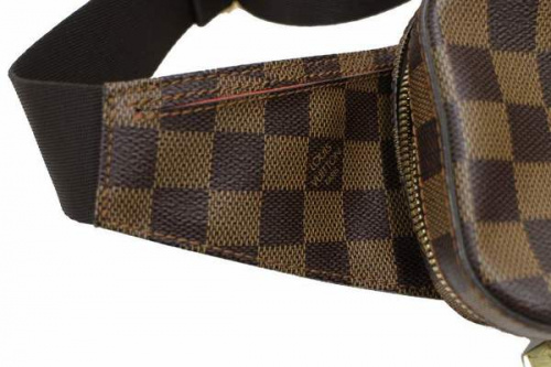 ルイヴィトンのSUPREME