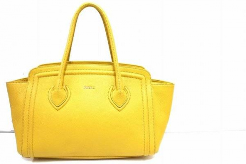 戸越銀座のピンク