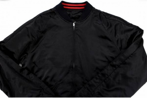 ディーゼルの刺繍