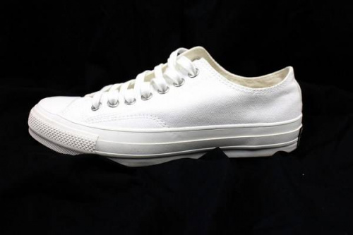 CONVERSE ADDICTのスニーカー