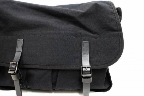 ポーターのMARGARET HOWELL