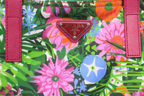 インポートブランドのキャリアファッション