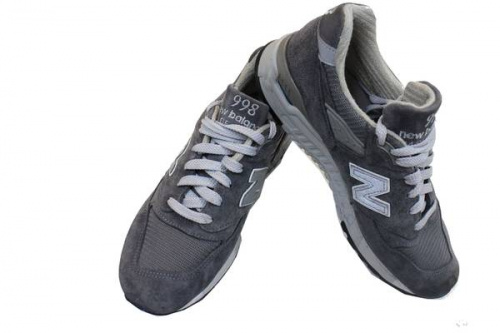 ニューバランスの戸越銀座