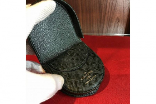 LOUISVUITTONのルイヴィトン