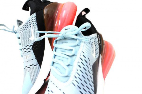 キャリアファッションのブランド買取