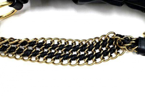 プラダのカナパ