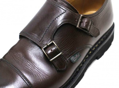 ダブルモンクシューズの革靴