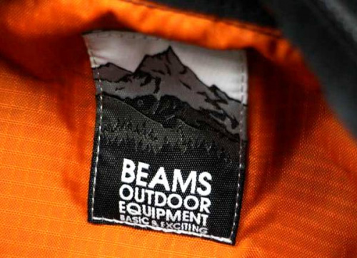 ビームスプラスのウエストポーチ