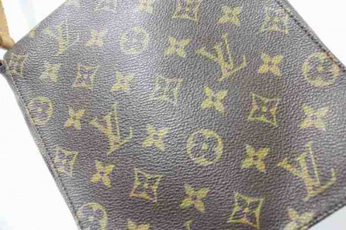 LOUIS VUITTONの品川