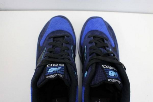 ニューバランスの戸越銀座