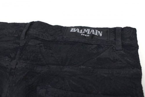 バルマンのジャガードパンツ