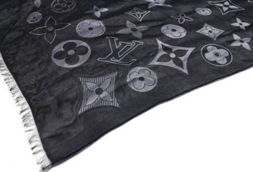 モノグラムのストール