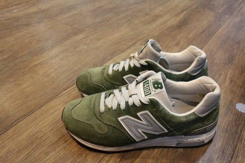 ニューバランスの戸越銀座