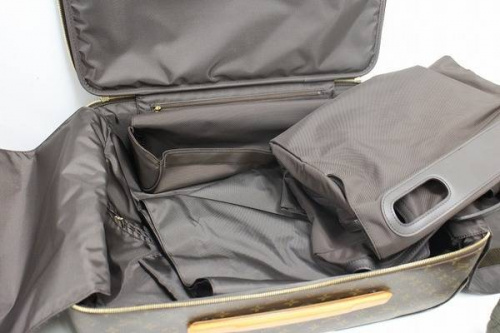 LOUISVUITTONのルイヴィントン