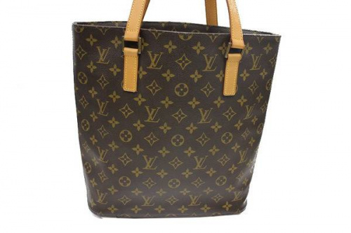 ラグジュアリーブランドのLOUISVUITTON